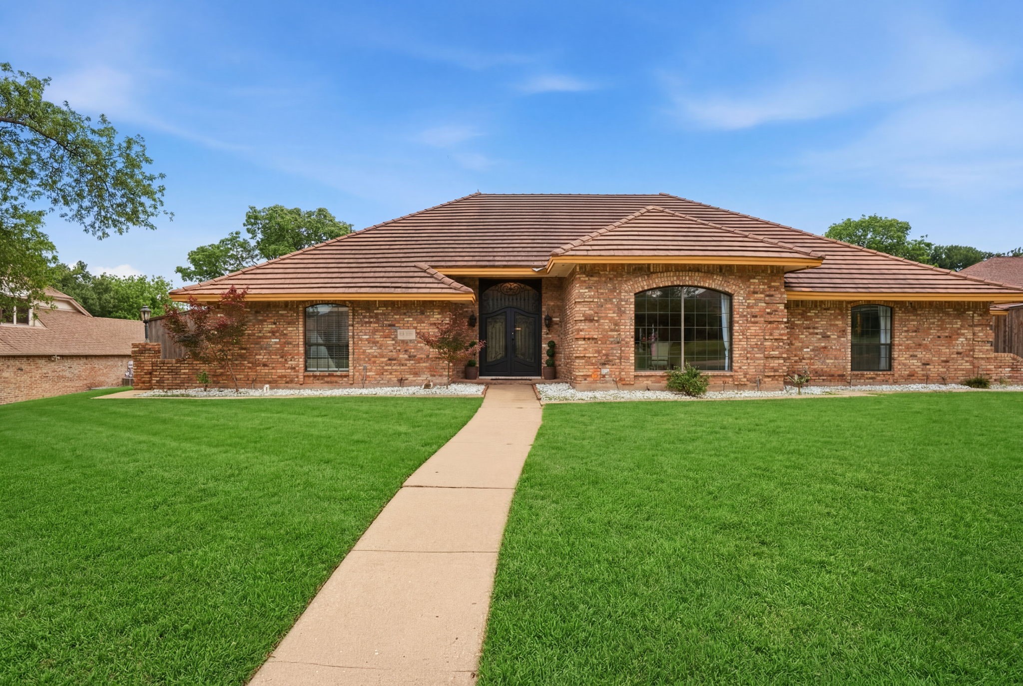 906 Greenbriar Lane Duncanville TX 75137