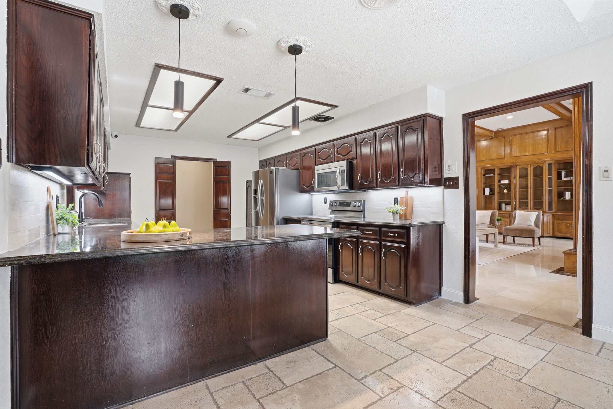 906 Greenbriar Lane Duncanville TX 75137