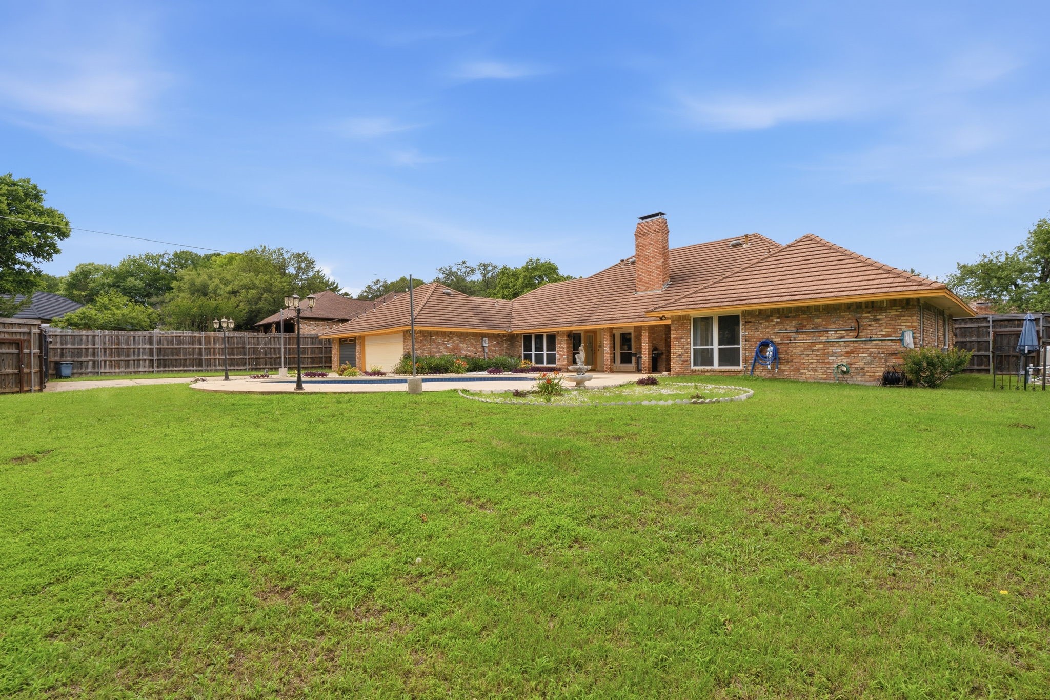 906 Greenbriar Lane Duncanville TX 75137