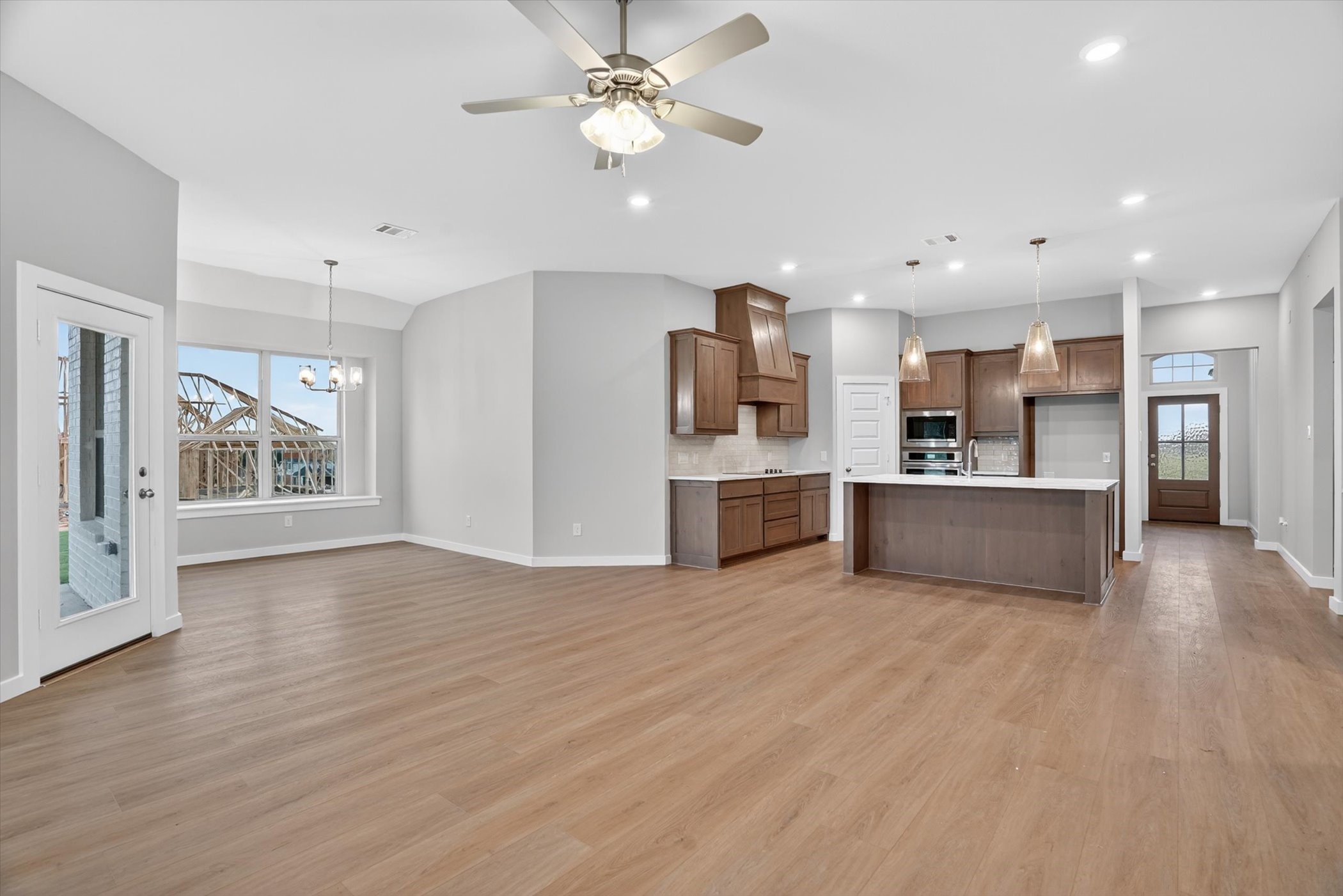 321 Skeen Peak Springtown TX 76082