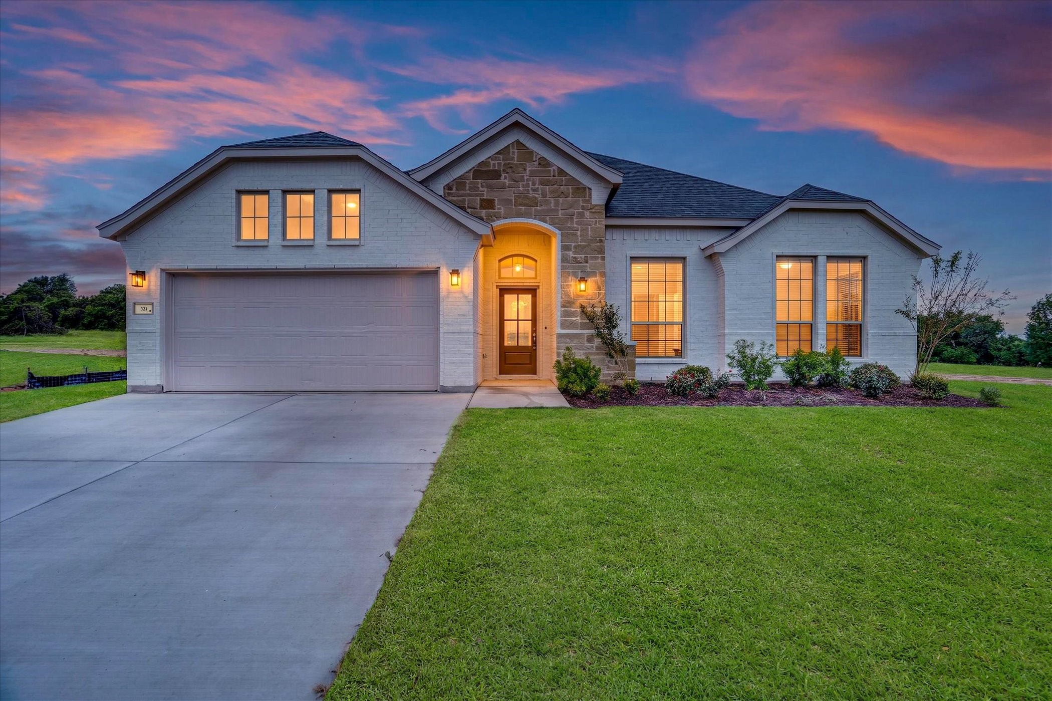 321 Skeen Peak Springtown TX 76082