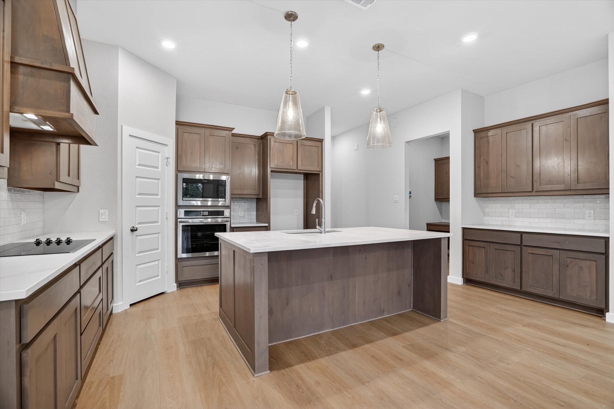 321 Skeen Peak Springtown TX 76082