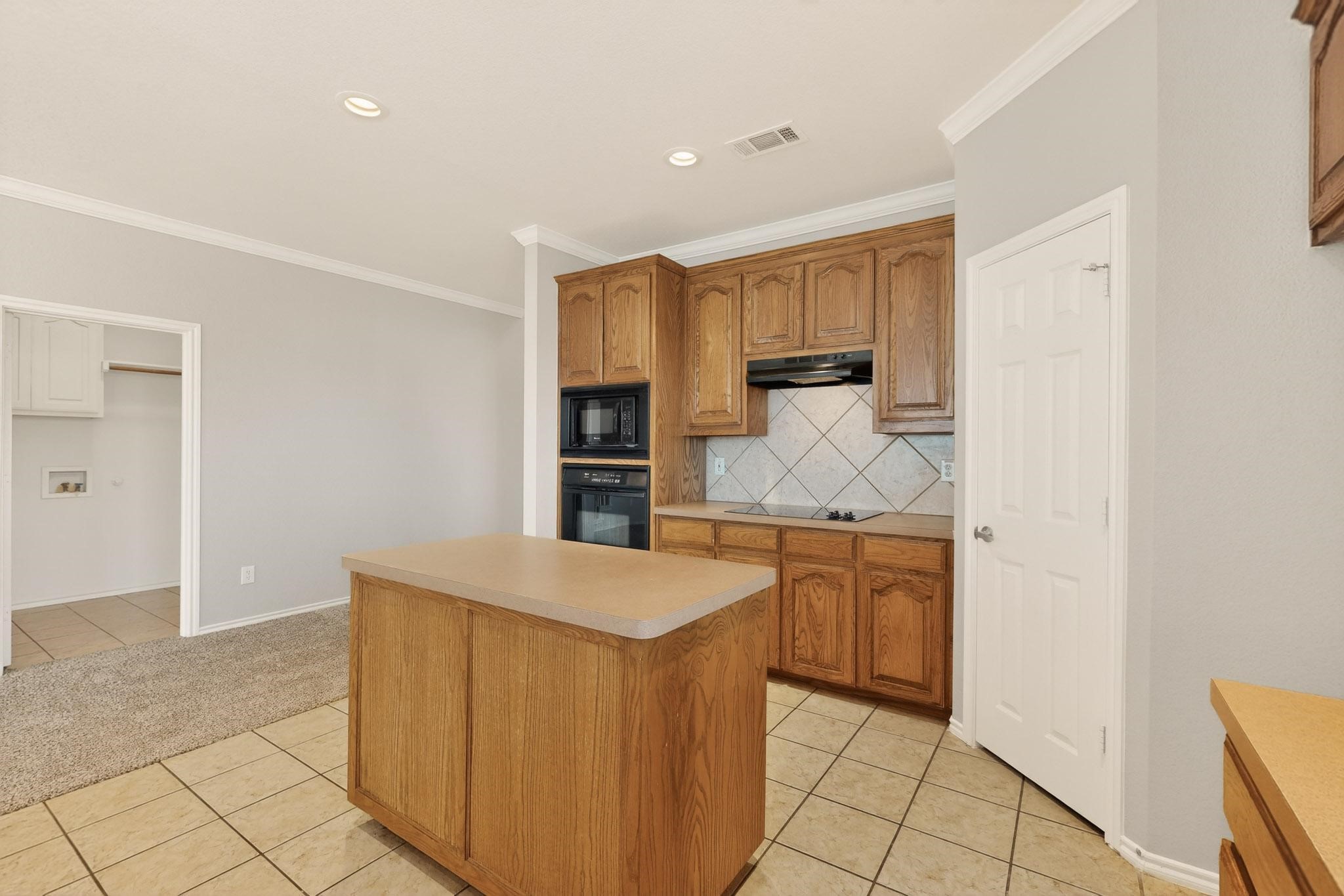 3155 Serpis Grand Prairie TX 75054