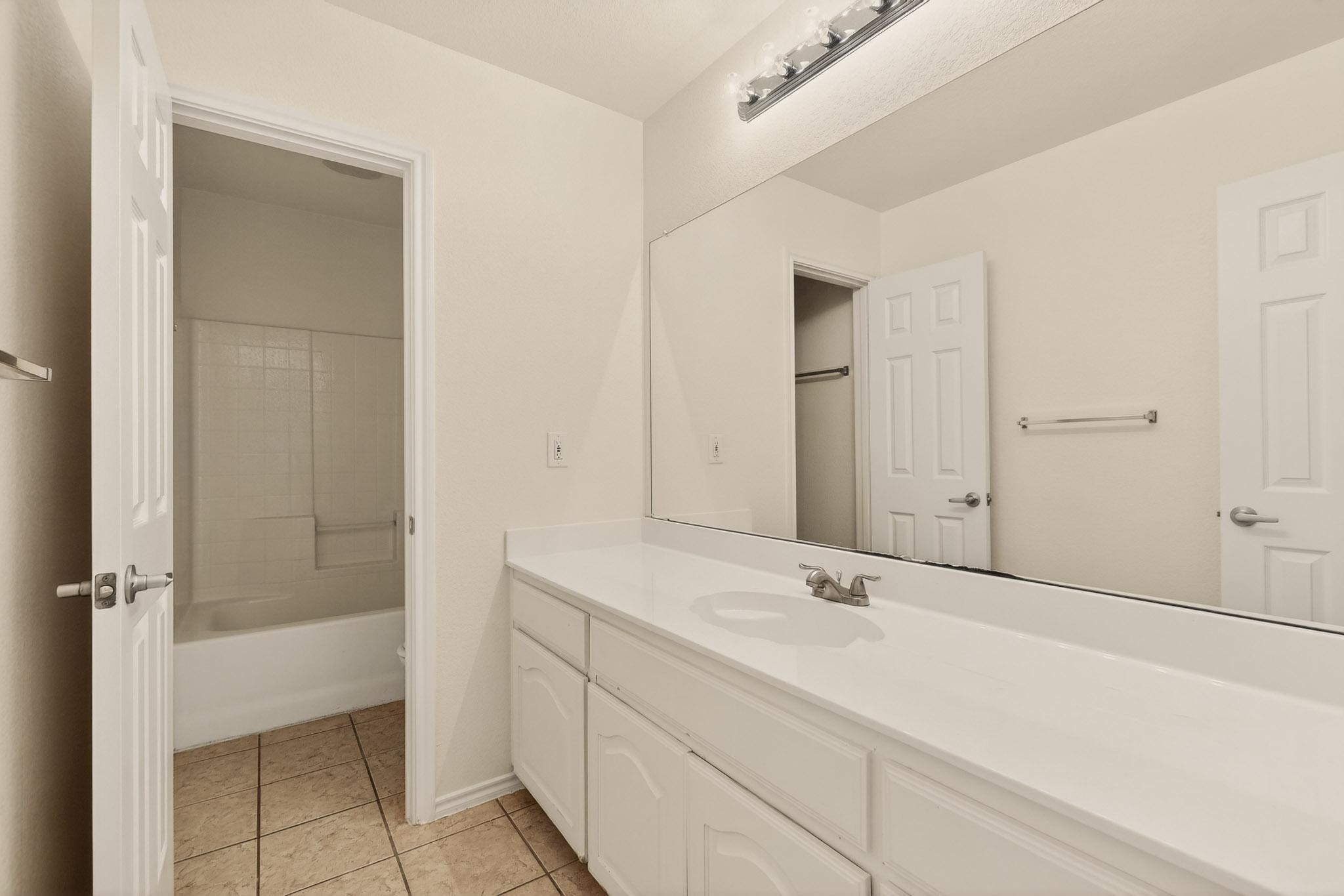 3155 Serpis Grand Prairie TX 75054