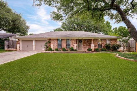 4628 Lariat Trail North Richland Hills TX 76180