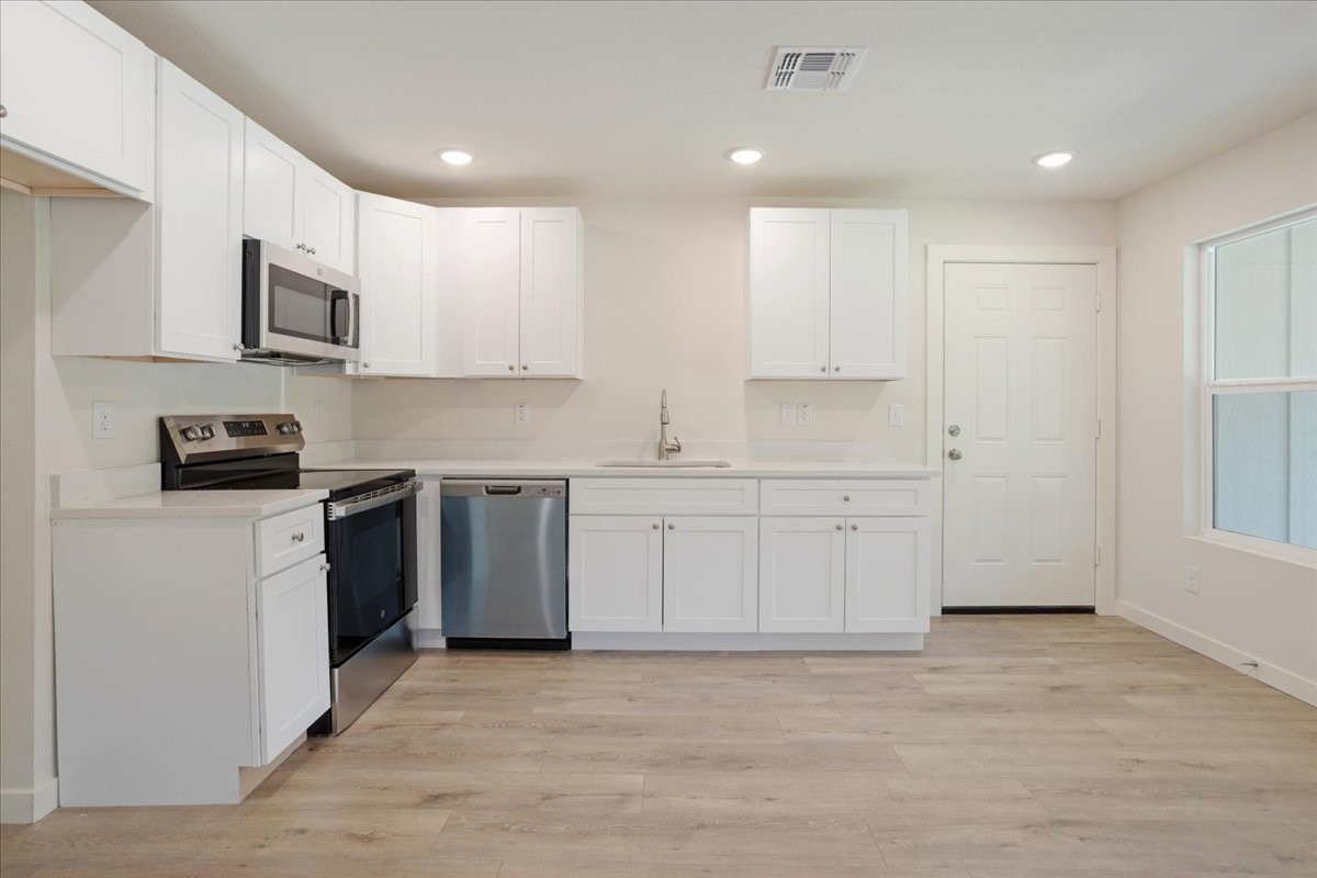 224 W Dexter Street Sherman TX 75092