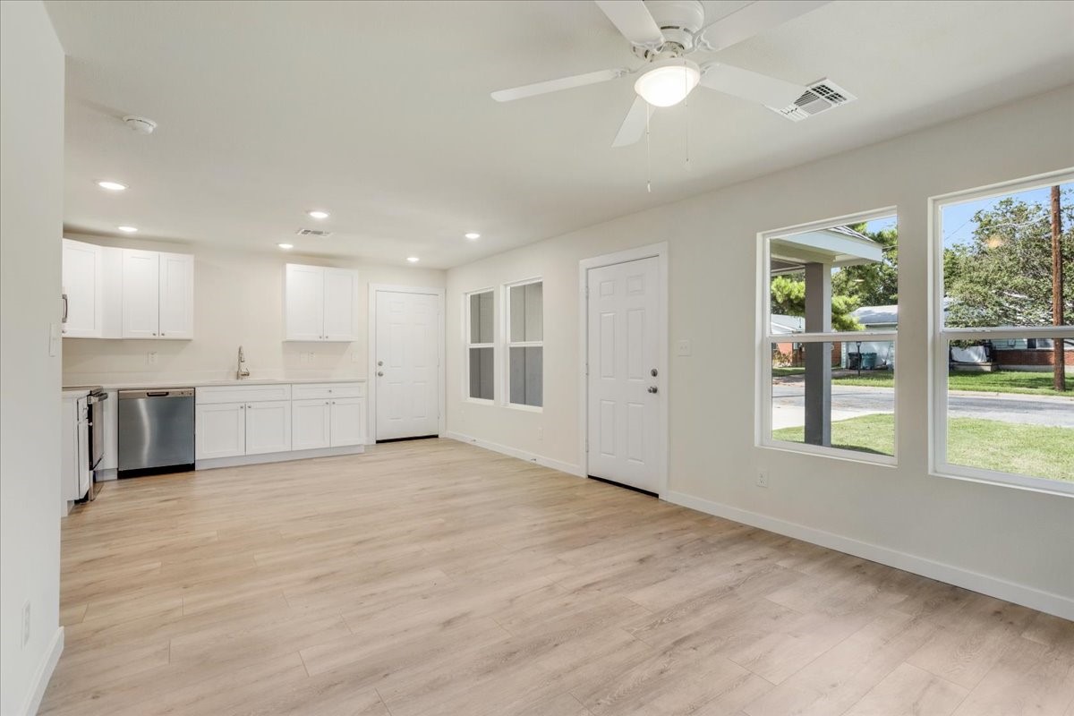 224 W Dexter Street Sherman TX 75092