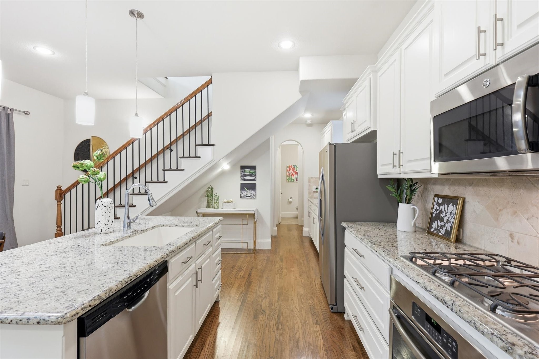 516 Sandy Lane Flower Mound TX 75022