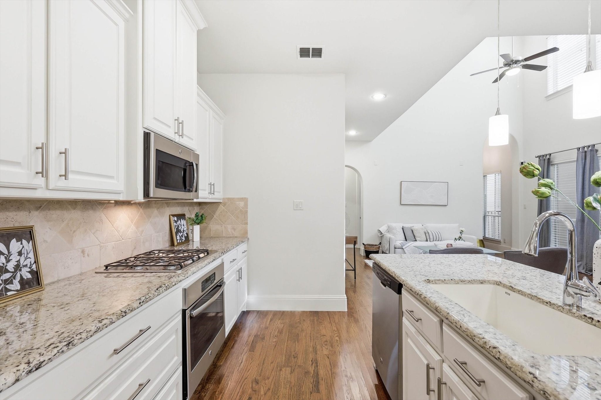 516 Sandy Lane Flower Mound TX 75022