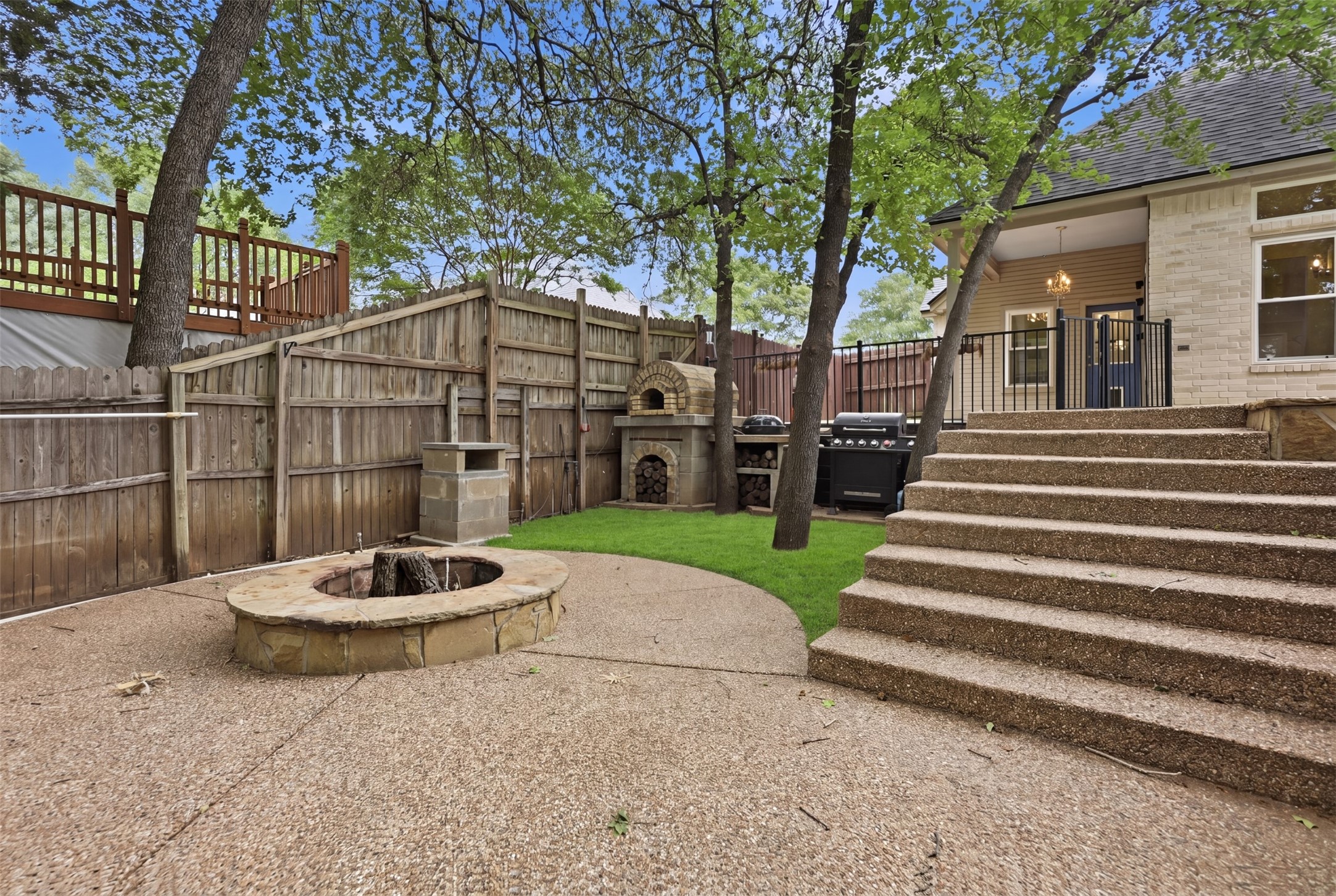 2105 Country Brook Drive Weatherford TX 76087