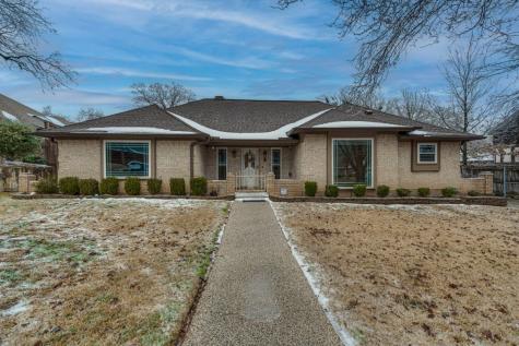 813 Newport Road Fort Worth TX 76120