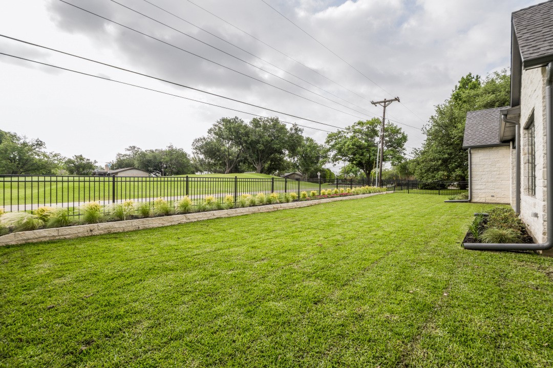 14410 Southern Pines Drive Farmers Branch TX 75234