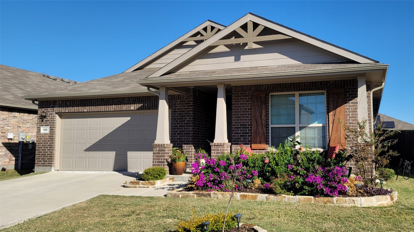 908 Ravenwood Lane Van Alstyne TX 75495