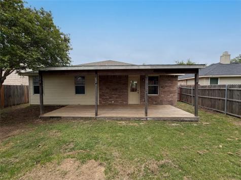 5145 Cliff Oaks Drive Fort Worth TX 76179