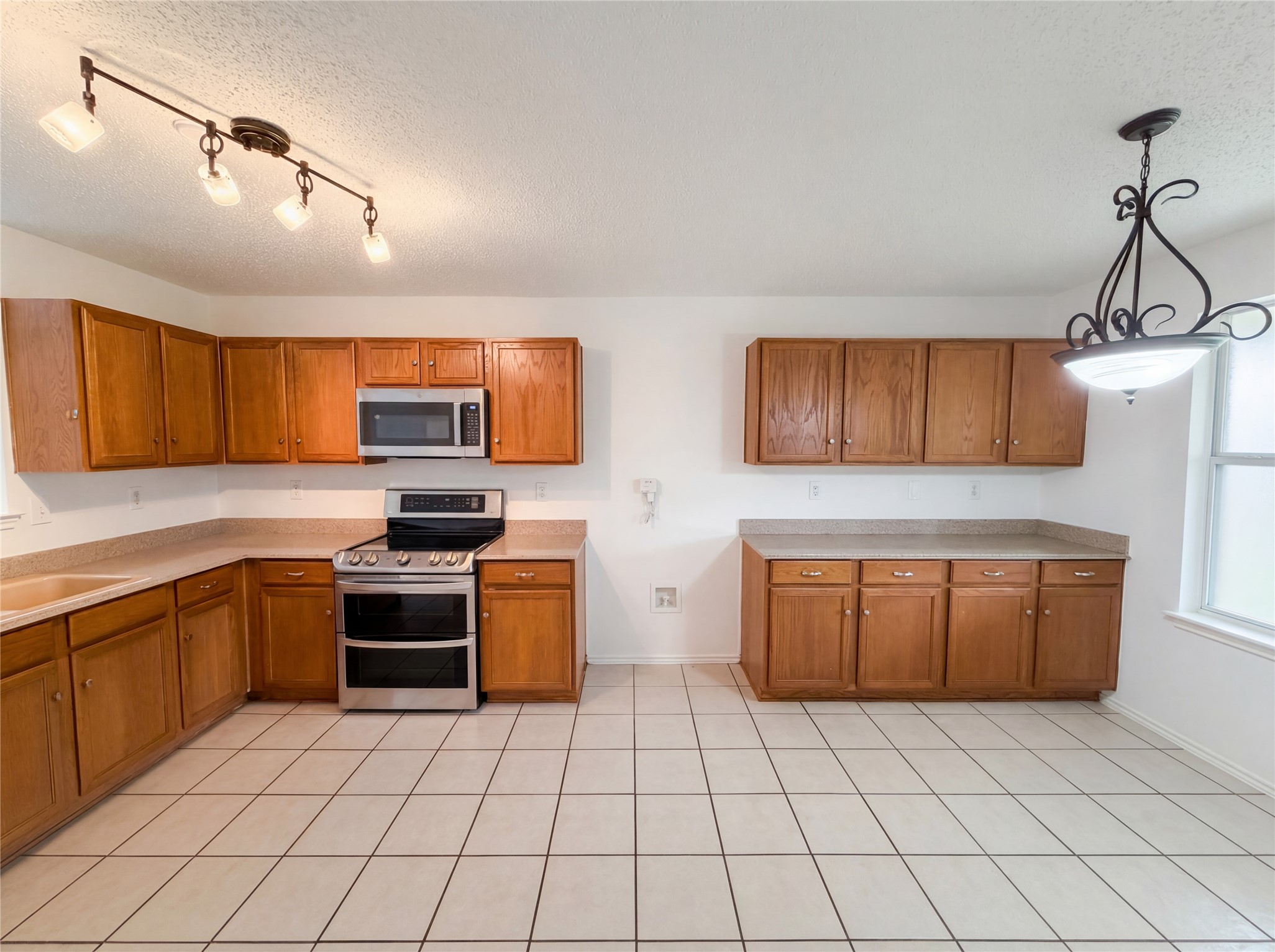 5145 Cliff Oaks Drive Fort Worth TX 76179