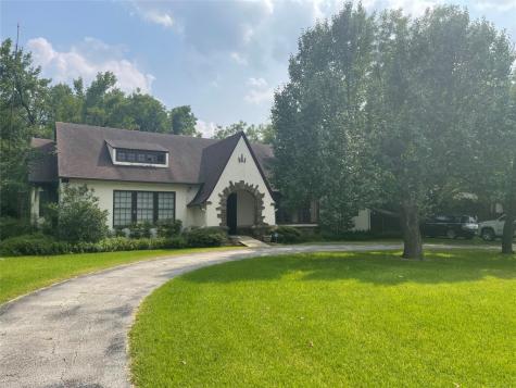 1314 E California Street Gainesville TX 76240