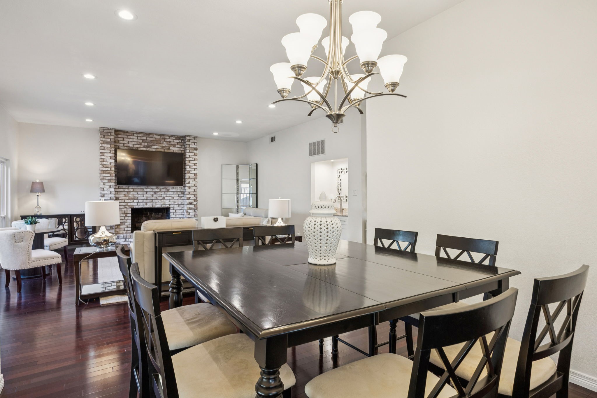 6023 Black Berry Lane Dallas TX 75248