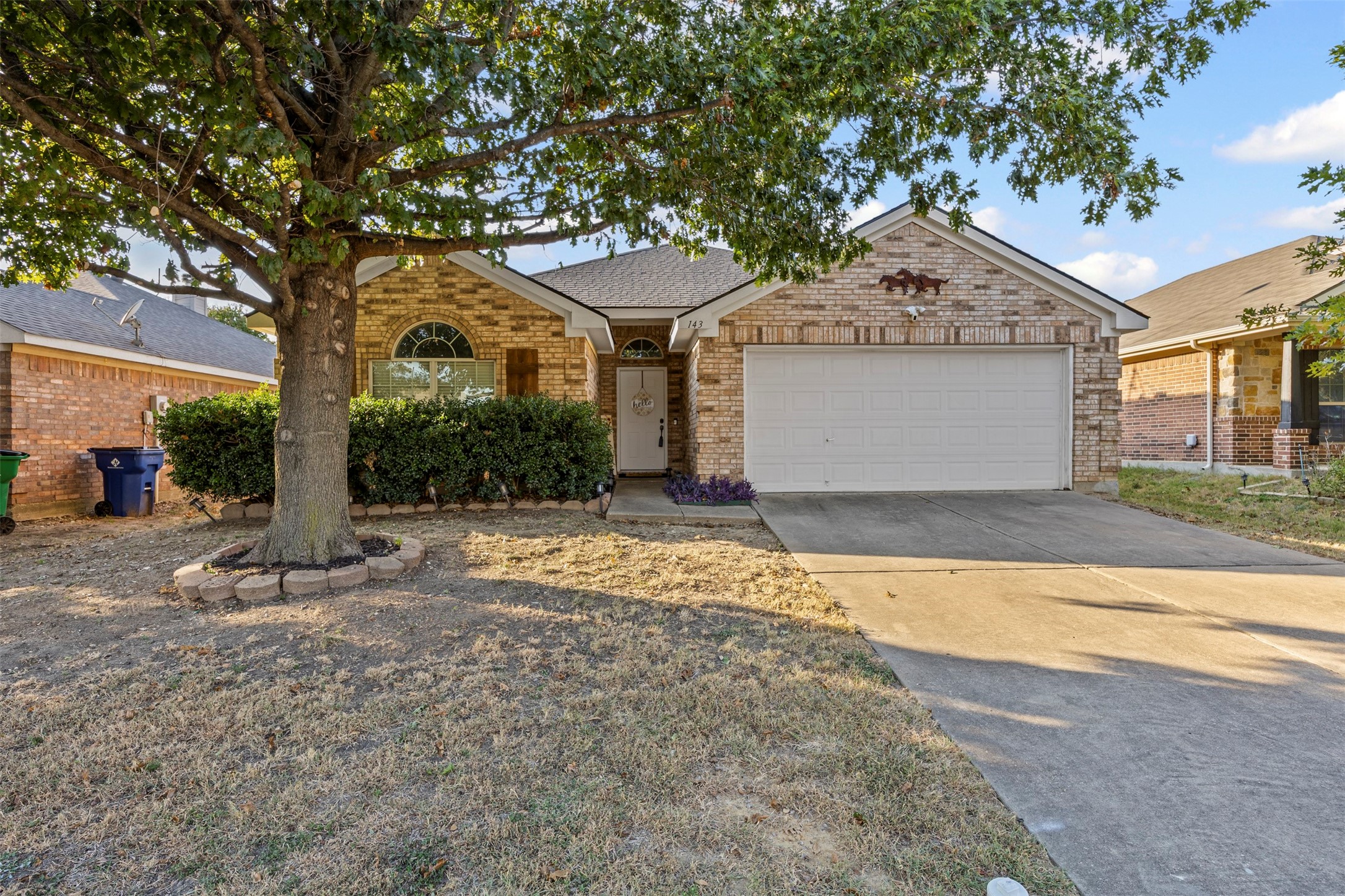 143 Oregon Trail Waxahachie TX 75167