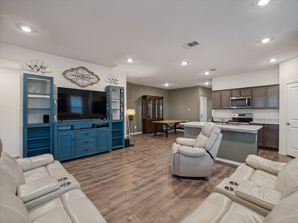 709 Darlington Oak Avenue Royse City TX 75189