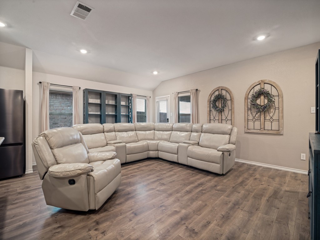 709 Darlington Oak Avenue Royse City TX 75189