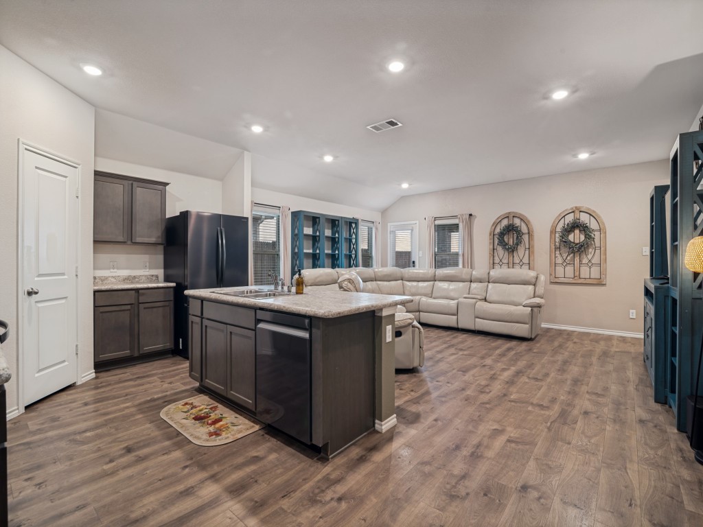 709 Darlington Oak Avenue Royse City TX 75189