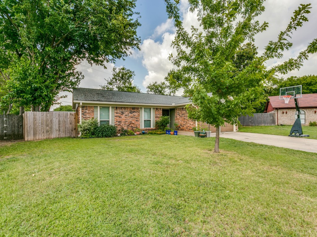 6054 Cedardale Court Watauga TX 76148