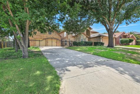 1114 Belmont Drive Grand Prairie TX 75052