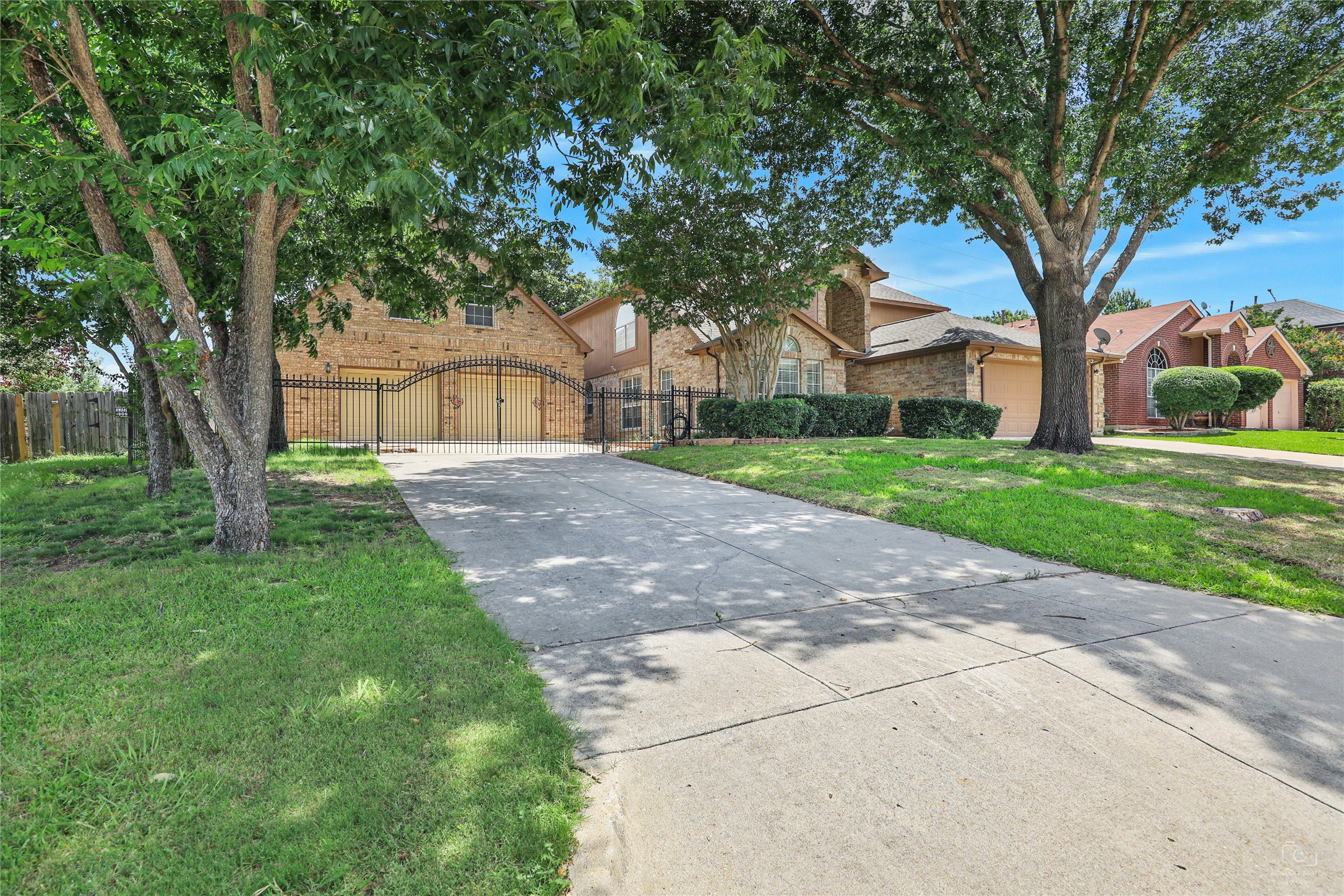 1114 Belmont Drive Grand Prairie TX 75052