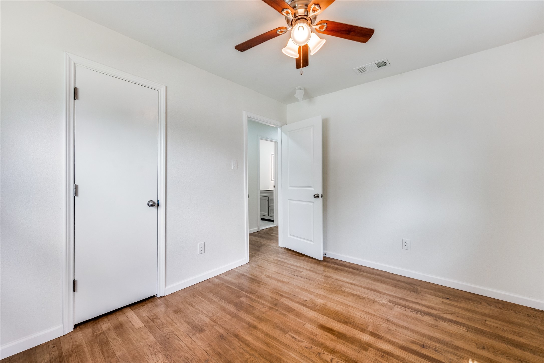 1413 Lackland Street Arlington TX 76010