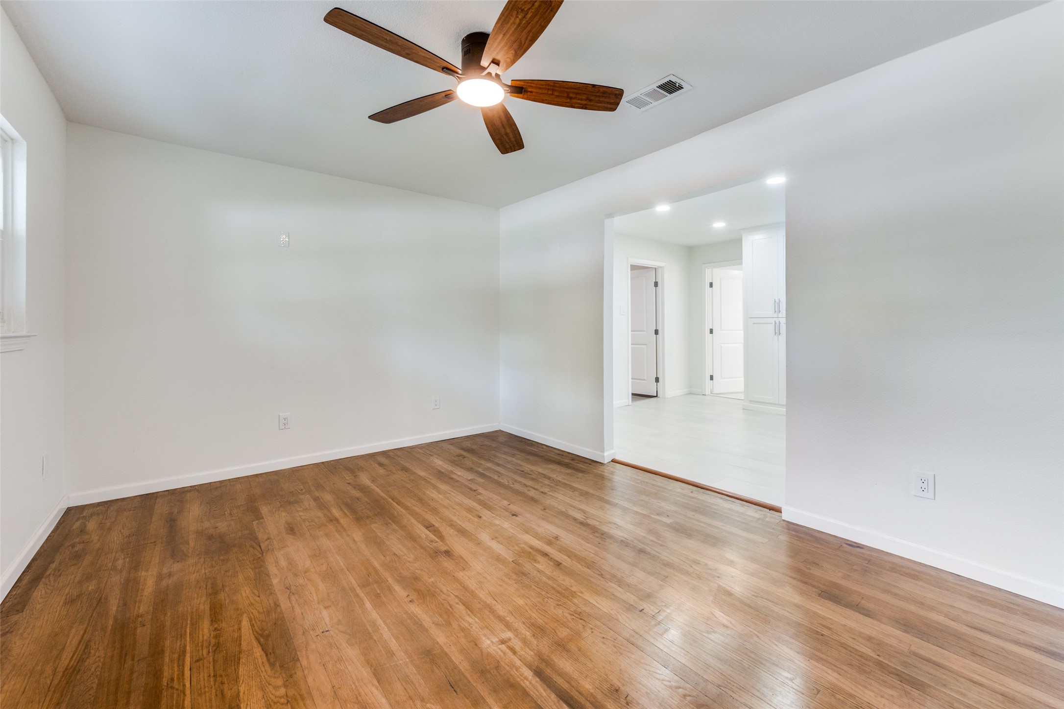 1413 Lackland Street Arlington TX 76010