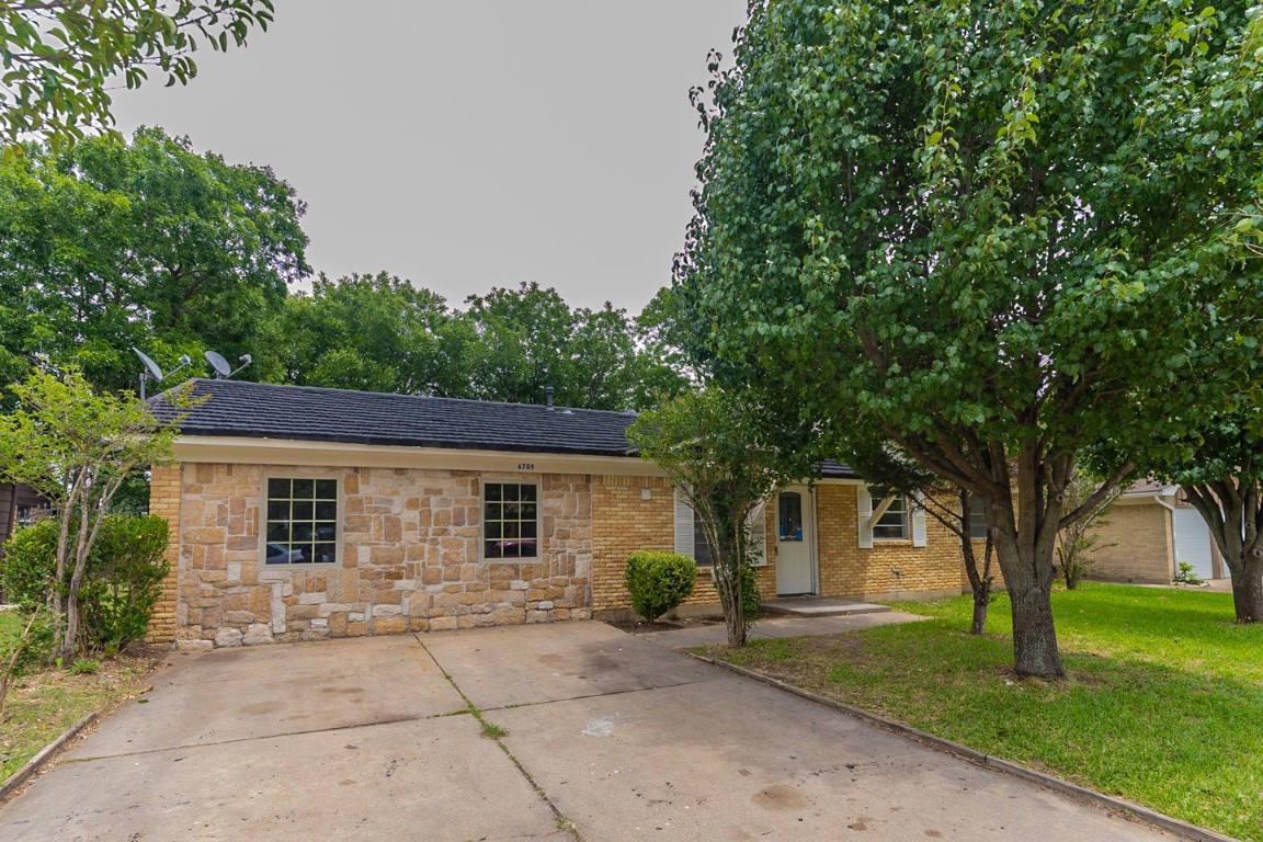 6709 Plantation Road Forest Hill TX 76140