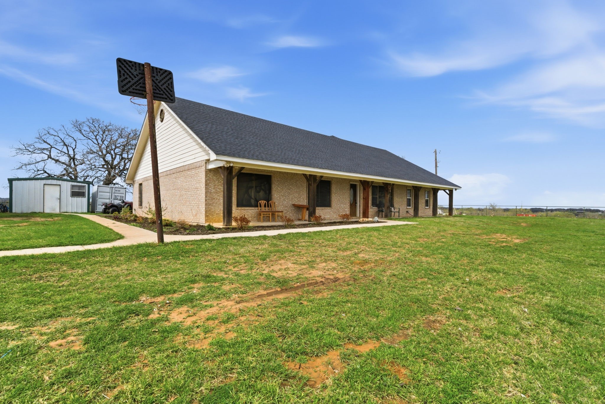 301 Rhoades Lane Springtown TX 76082