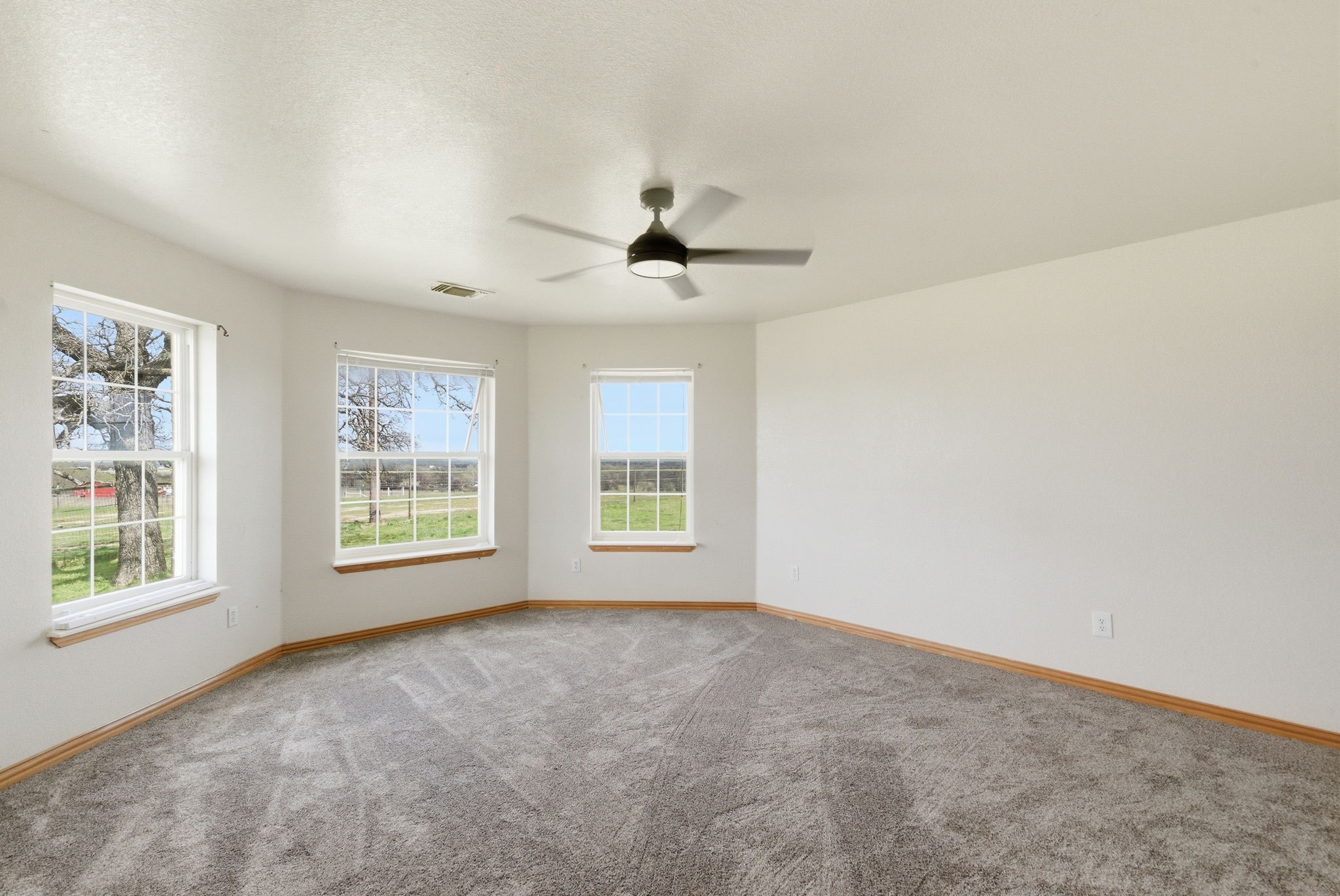 301 Rhoades Lane Springtown TX 76082
