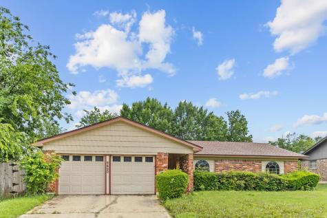 8420 Brookview Drive North Richland Hills TX 76182