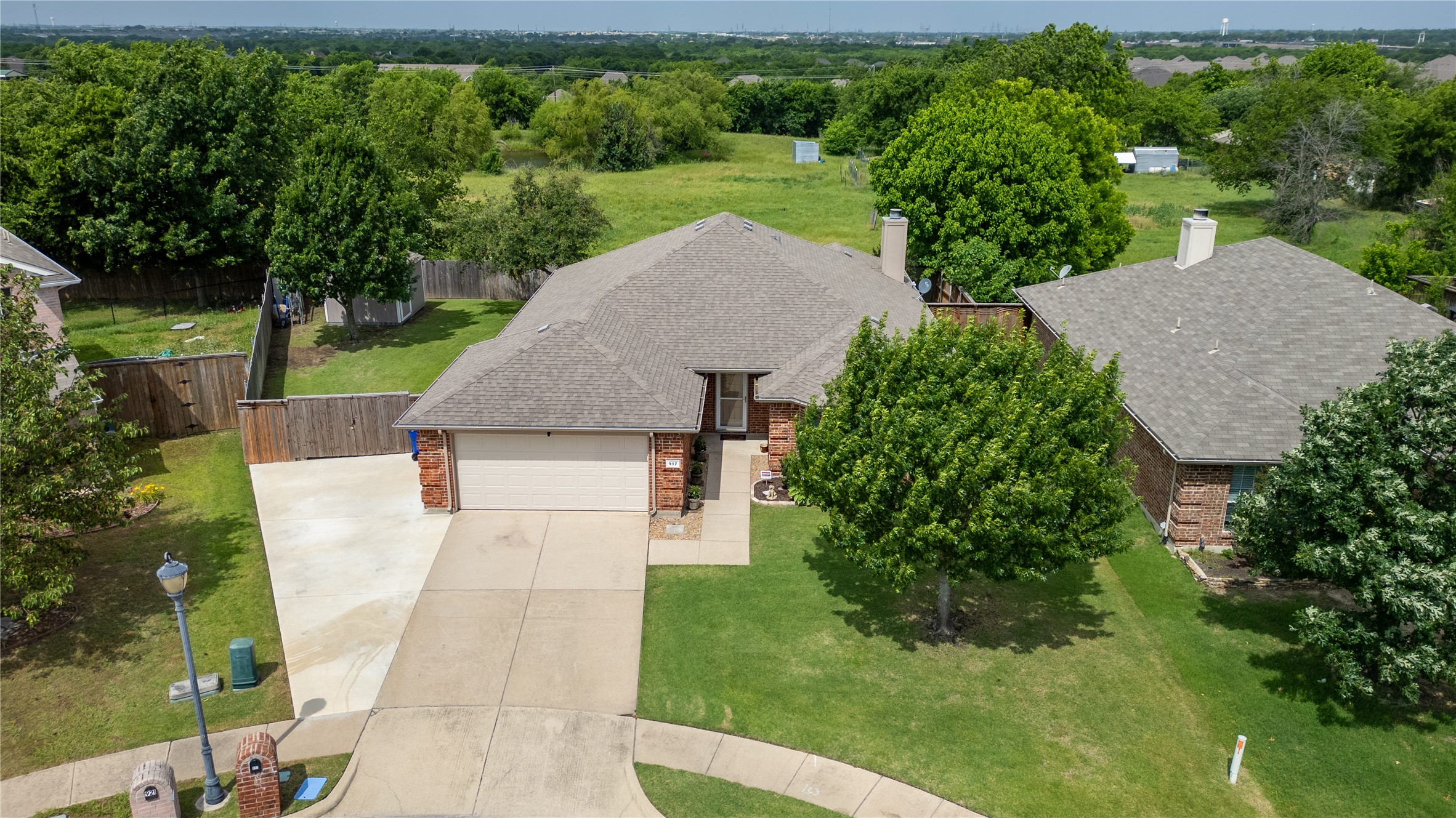 917 Zoe Street Royse City TX 75189