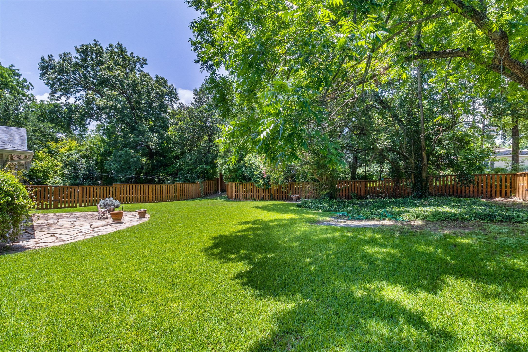 800 Harter Road Dallas TX 75218