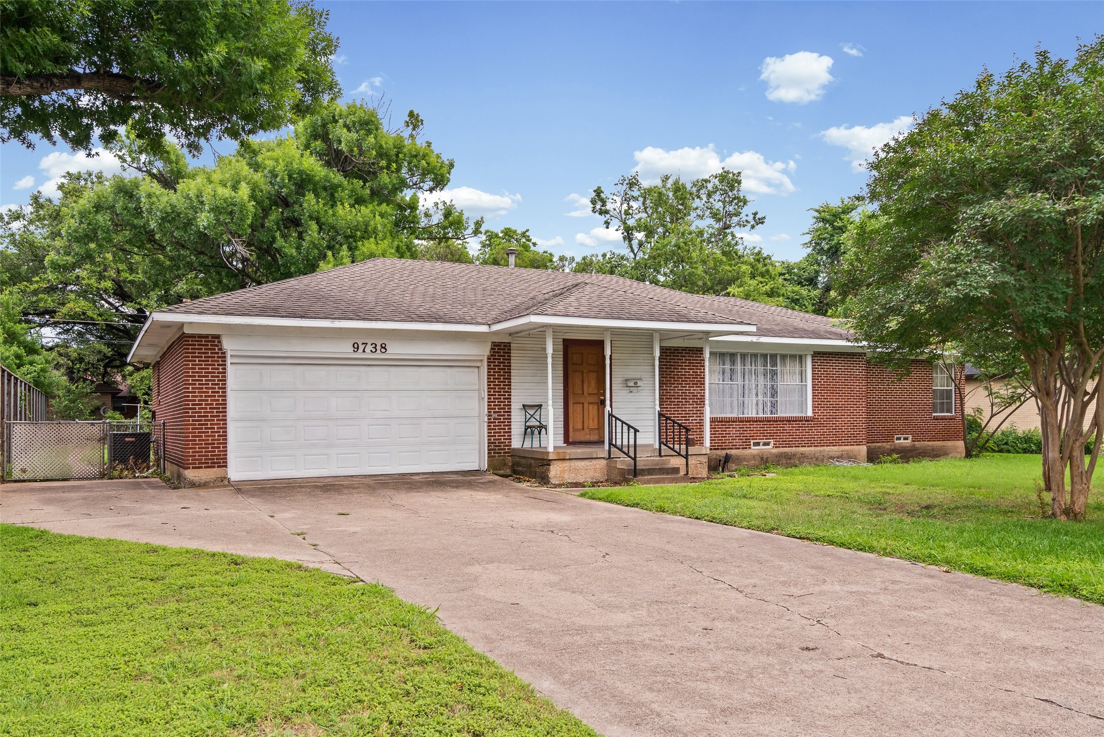9738 Van Dyke Road Dallas TX 75218