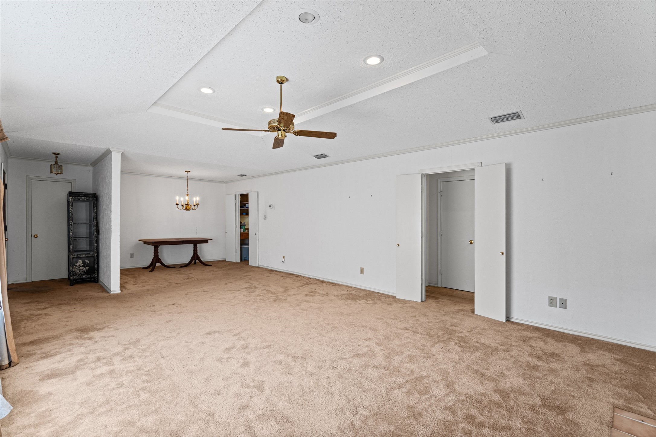 9738 Van Dyke Road Dallas TX 75218