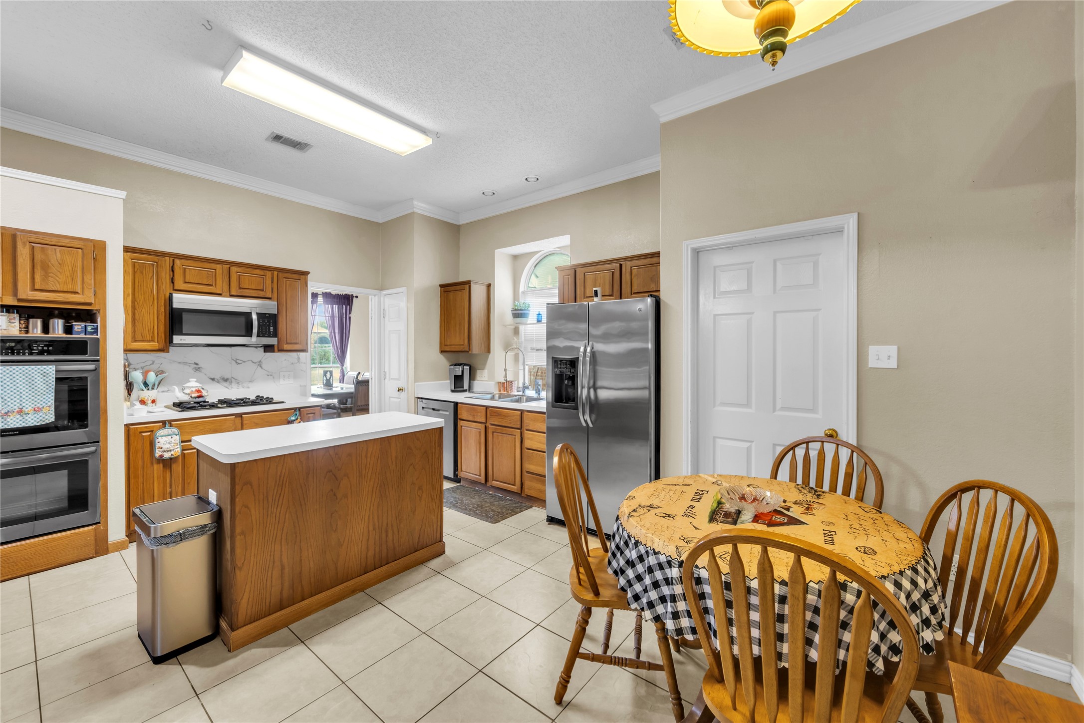 1623 Ariel Drive Mesquite TX 75181