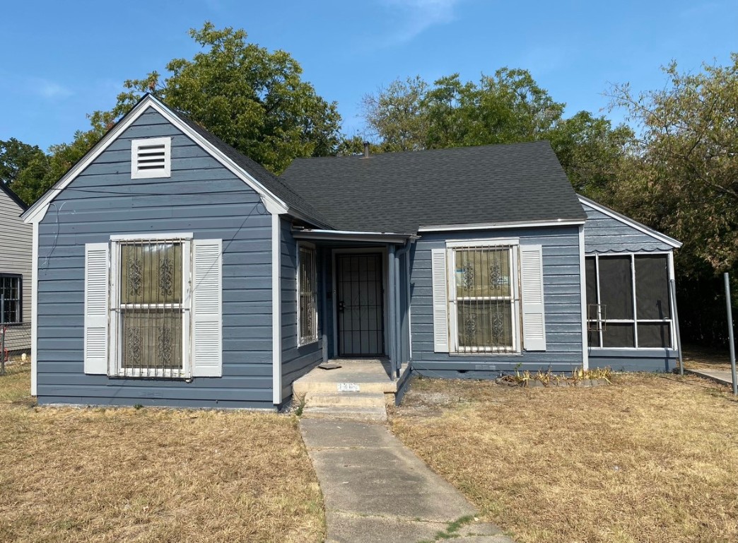 1262 Whitaker Avenue Dallas TX 75216