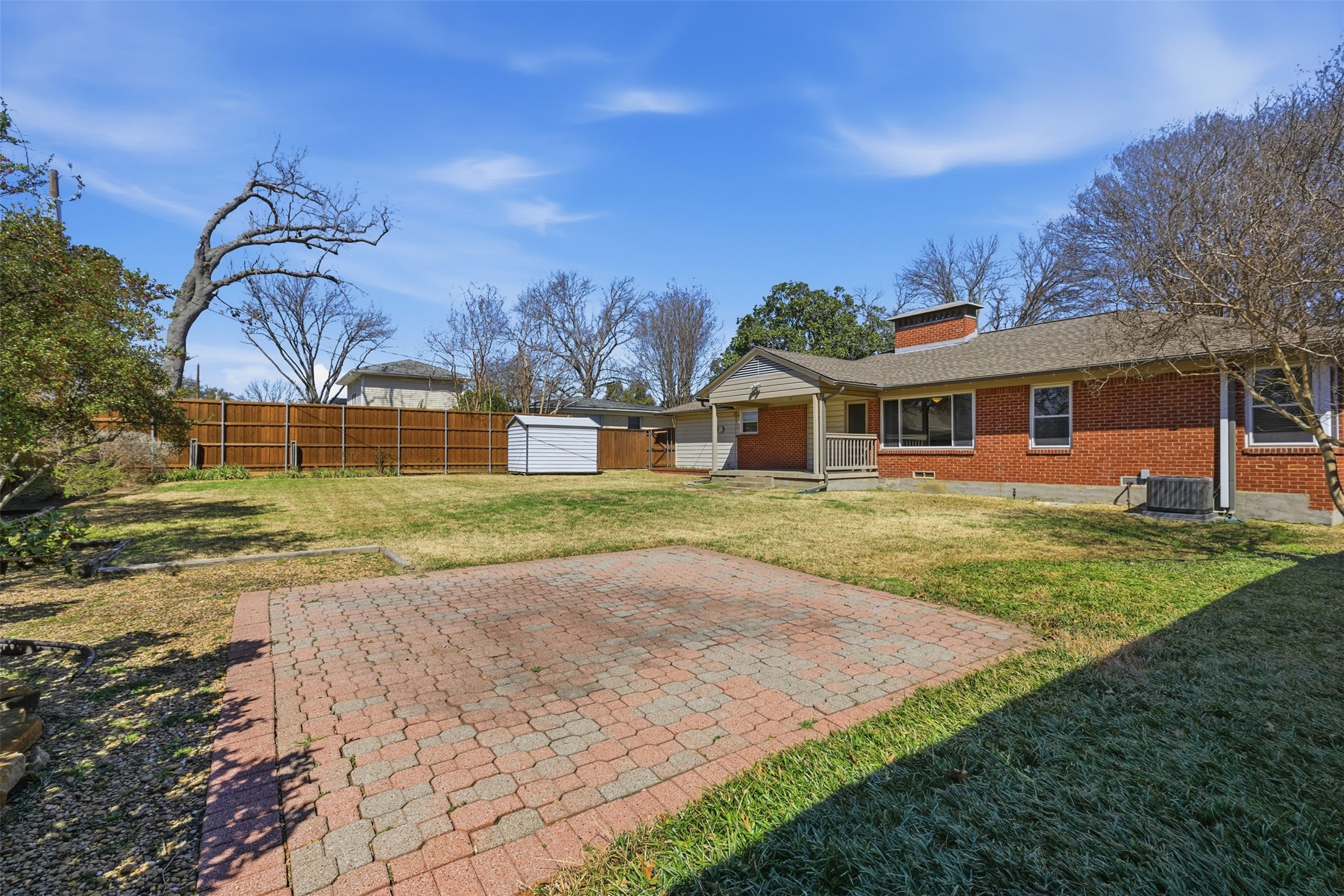 543 Aqua Drive Dallas TX 75218