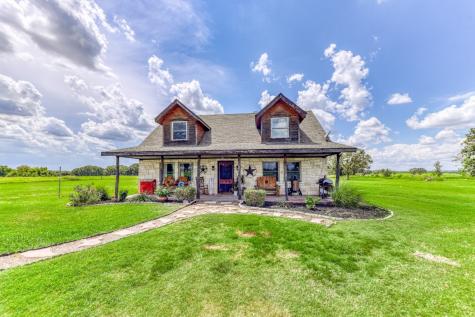 202 Sadie Lane Santo TX 76472