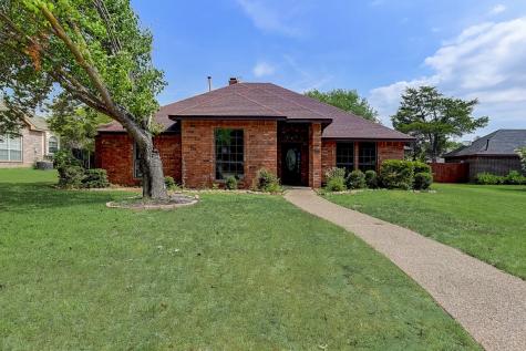 215 Sandy Creek Place Desoto TX 75115