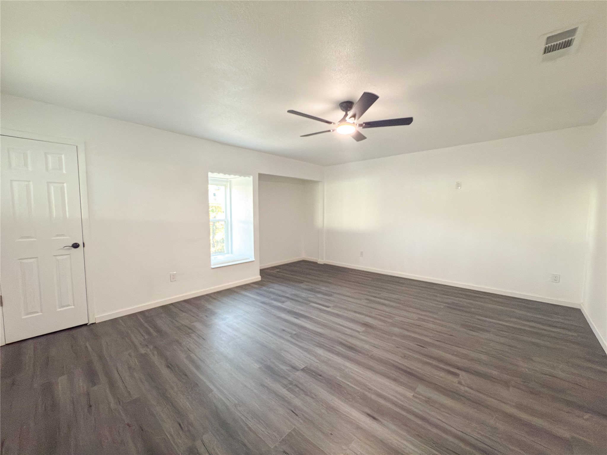 418 Clover Lane Garland TX 75043