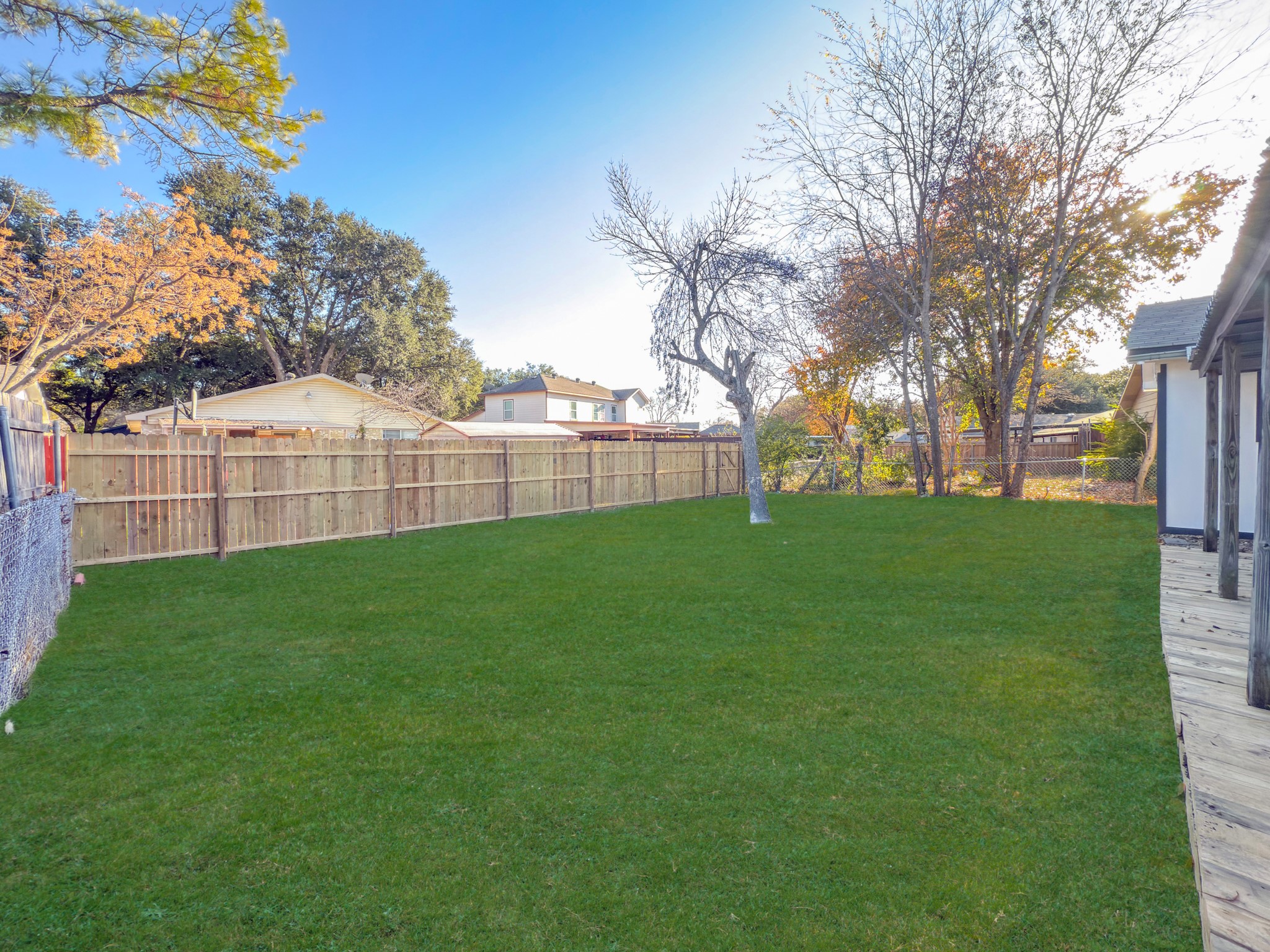 418 Clover Lane Garland TX 75043
