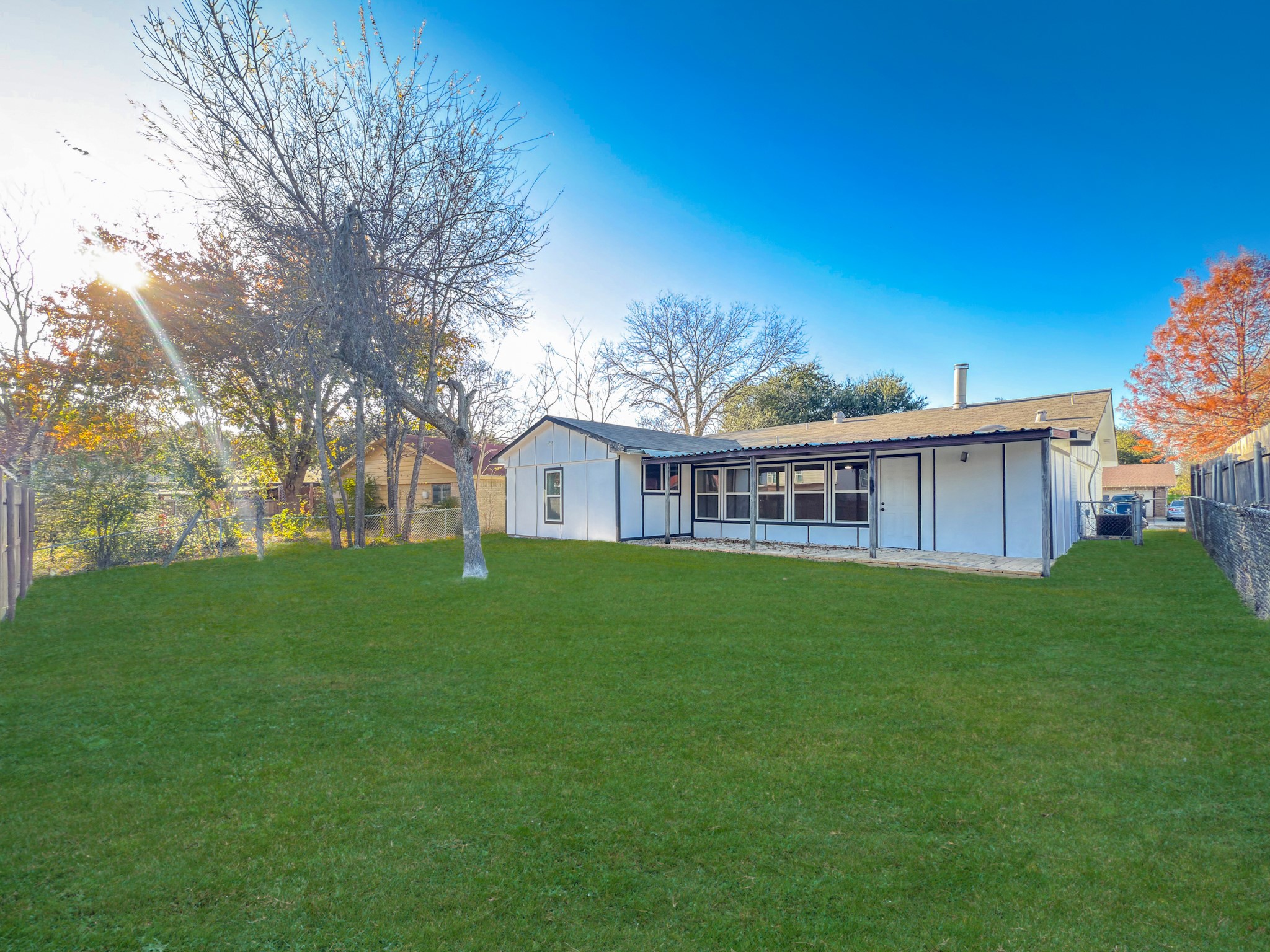 418 Clover Lane Garland TX 75043