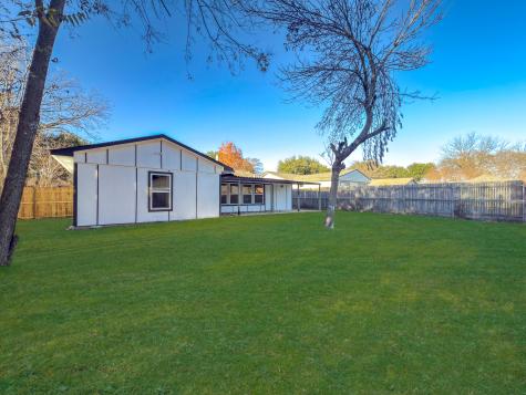 418 Clover Lane Garland TX 75043
