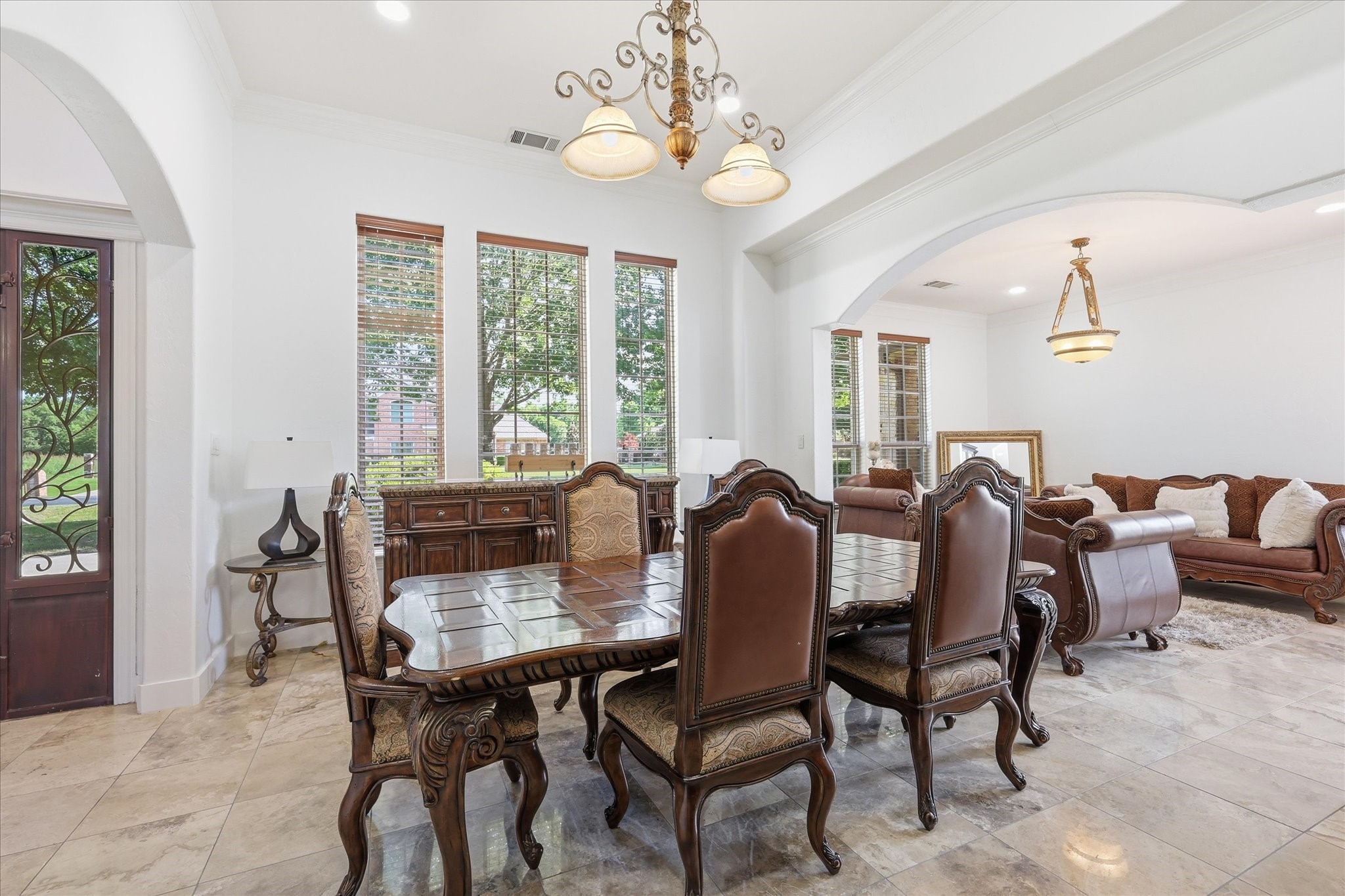 2056 Willow Bend Drive Oak Leaf TX 75154