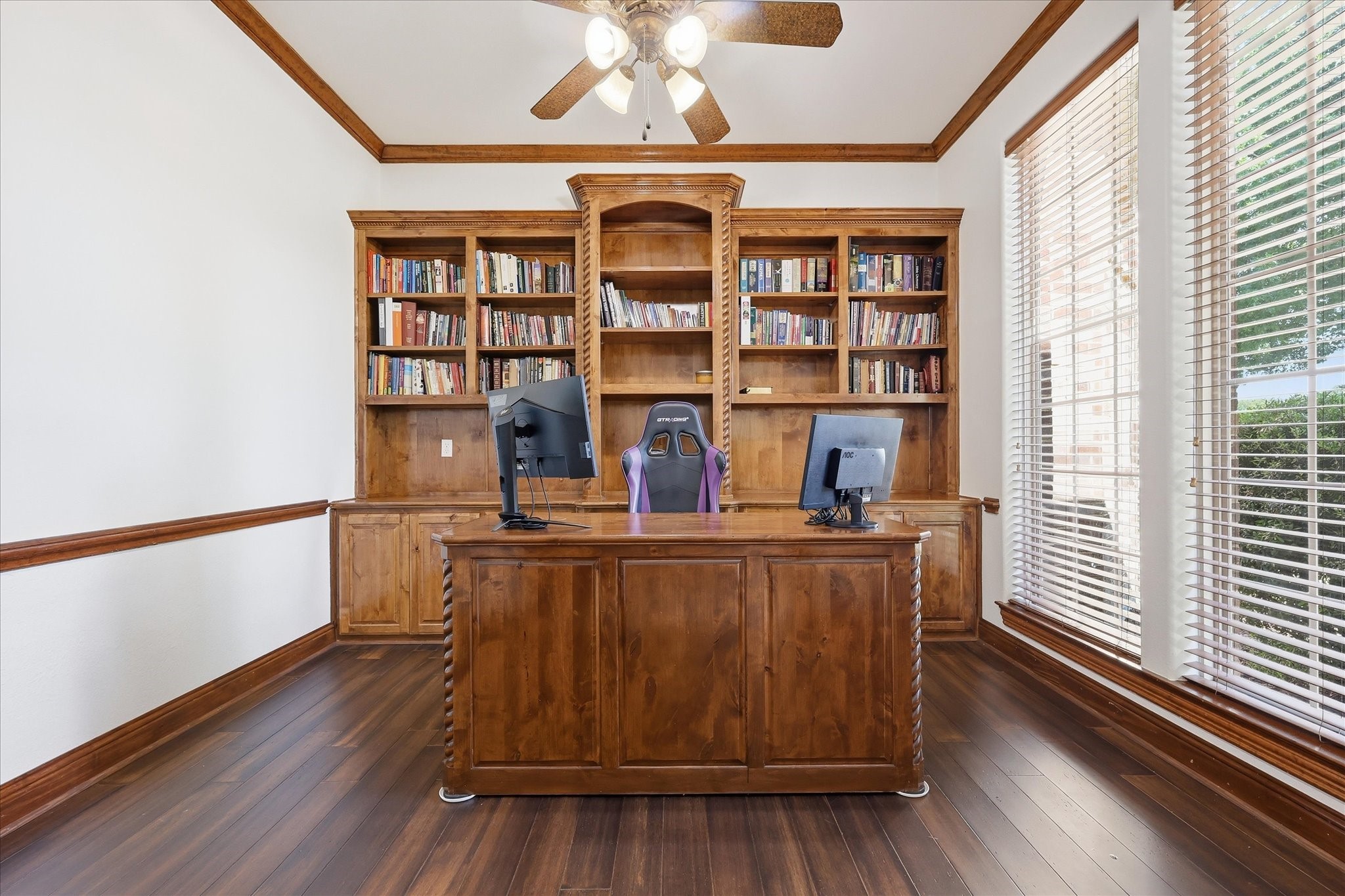 2056 Willow Bend Drive Oak Leaf TX 75154