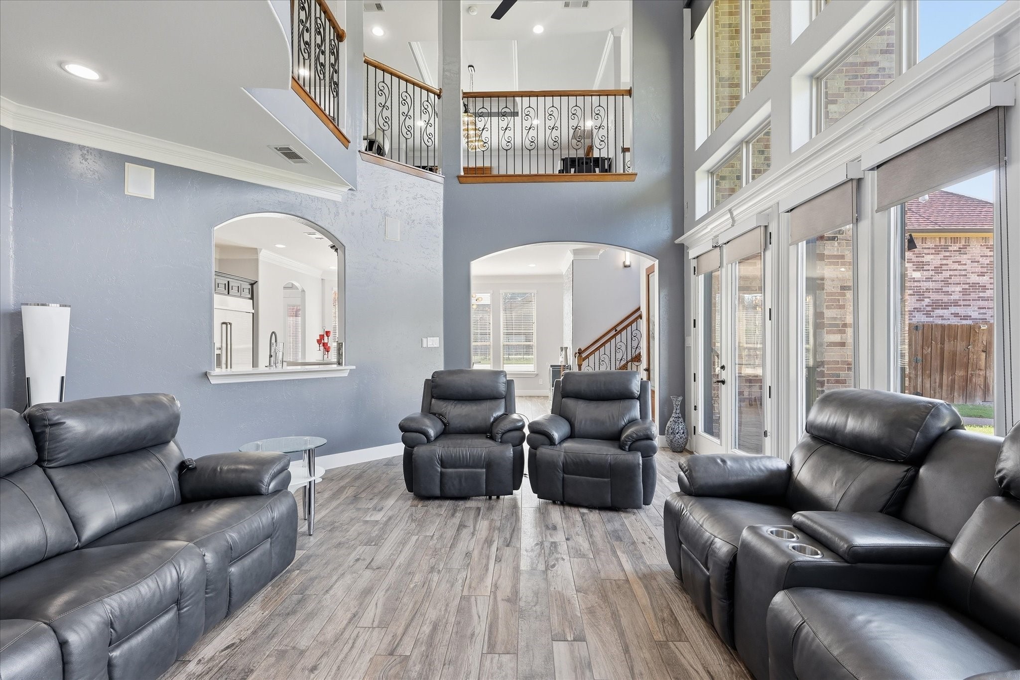 2056 Willow Bend Drive Oak Leaf TX 75154